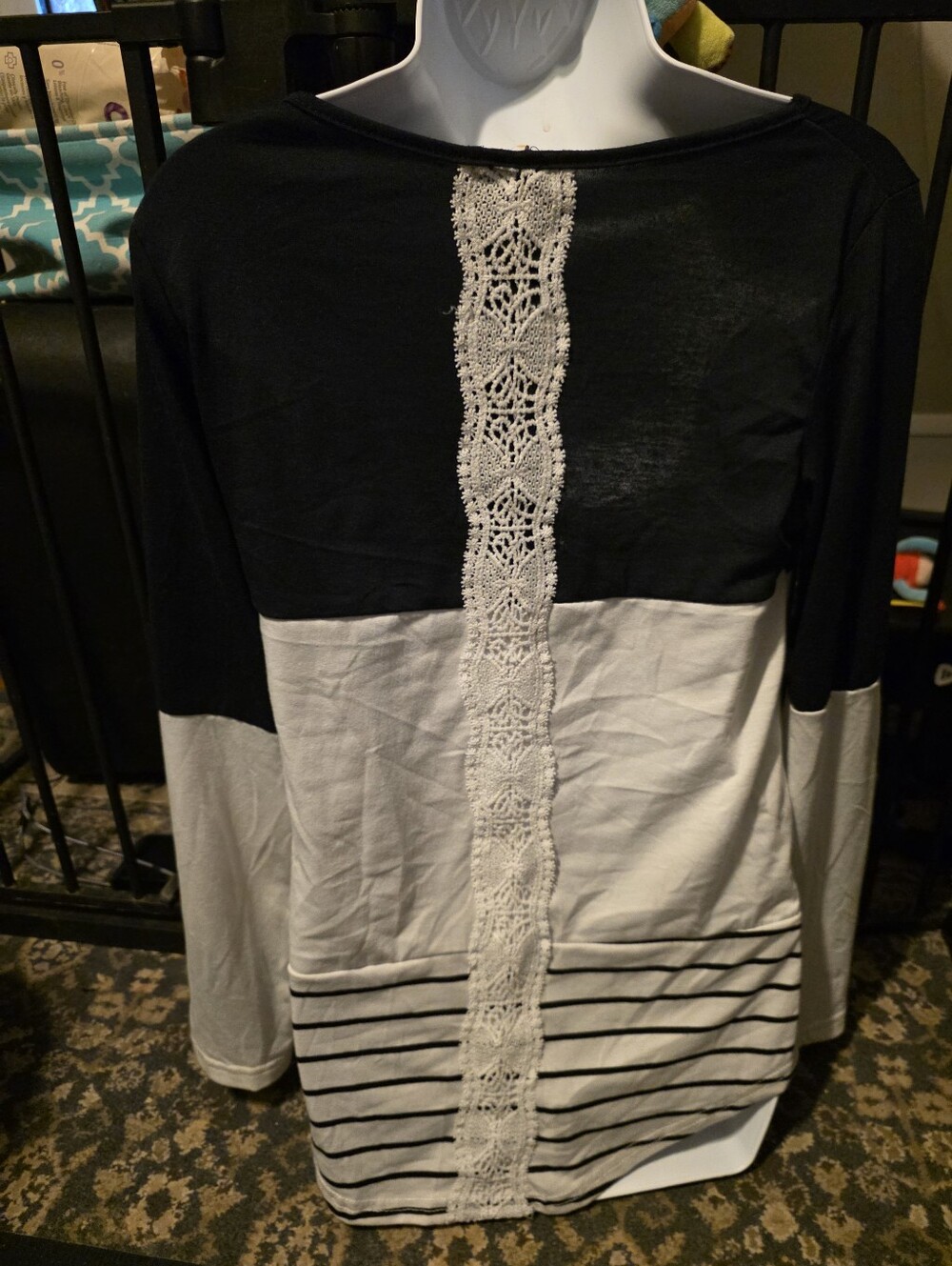 Long Sleeve Lace Black And White Women's Blouse Size Small